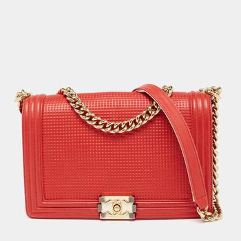 [二手商品] Chanel | Chanel Red Cube Embossed Leather New Medium Boy Flap Bag商品图片,6.8折, 满1件减$100, 满减