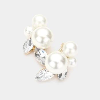 FASHNZFAB | Triple Pearl Accented Stud Earrings - Gold,商家Premium Outlets,价格¥142