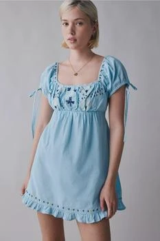 Kimchi Blue | Marcella 刺绣系带娃娃裙迷你连衣裙,商家Urban Outfitters,价格¥111