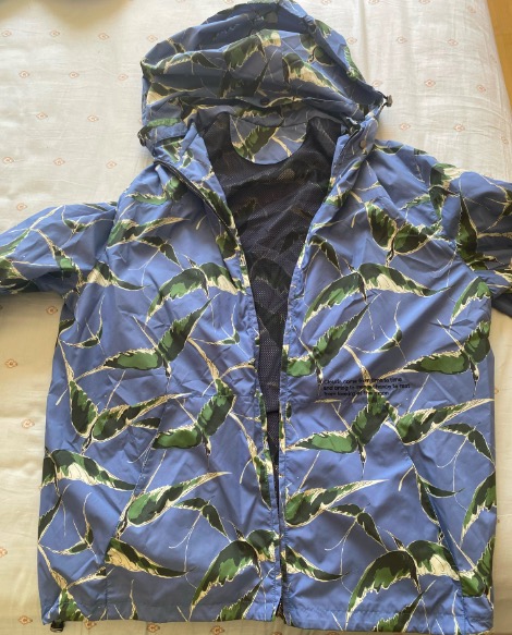 商品Kway Camo-Print Hooded Jacket(实际颜色blue）图片