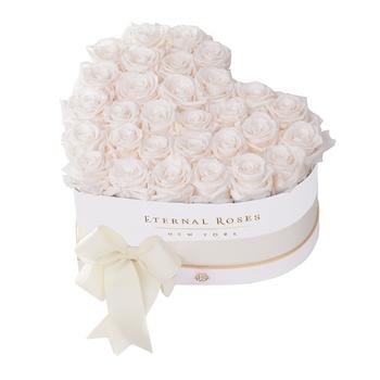 商品Eternal Roses | Chelsea Grand White Gift Box,商家Lord & Taylor,价格¥2641图片