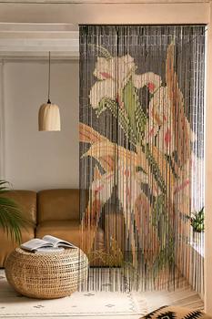 商品Iris Bamboo Beaded Curtain,商家Urban Outfitters,价格¥548图片