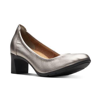 商品Clarks | Women's Neiley Pearl Slip-On Pumps,商家Macy's,价格¥730图片