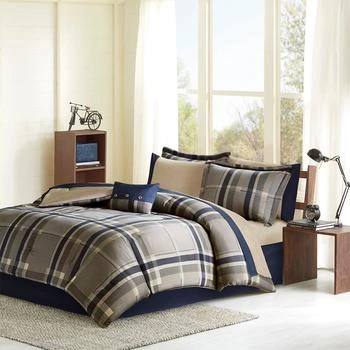Simplie Fun | Robbie Plaid Comforter Set,商家Premium Outlets,价格¥1020
