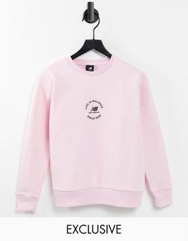 推荐New Balance life in balance sweatshirt in pink - exclusive to ASOS商品