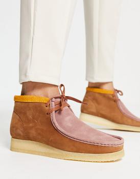 推荐Clarks Originals wallabee boots in multicolour suede商品