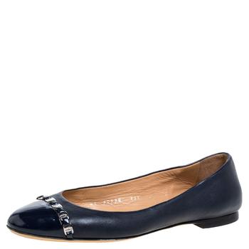 菲拉格慕芭蕾鞋, [二手商品] Salvatore Ferragamo | Salvatore Ferragamo Navy Blue Leather Pim Chain Ballet Flats Size 38商品图片 7.2折