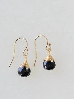 A Blonde and Her Bag | Jill Short Drop Earring in Black Onyx,商家Premium Outlets,价格¥202