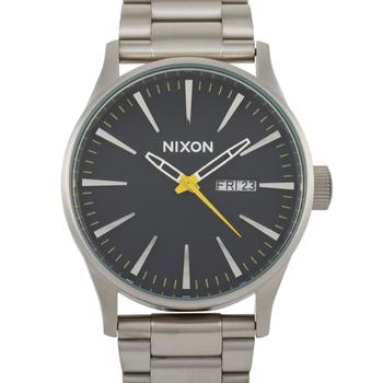 推荐Nixon Sentry SS Grand Prix 42 mm Stainless Steel Watch A356 1227商品
