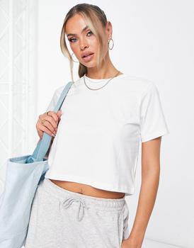 Columbia | Columbia Unionville back print cropped t-shirt in white  Exclusive at ASOS商品图片,