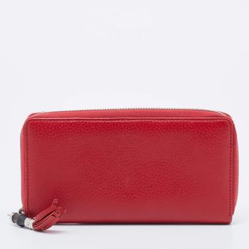 推荐Gucci Red Leather Bamboo Tassel Zip Around Wallet商品