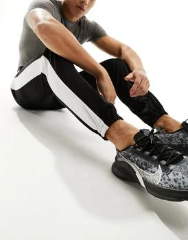推荐ASOS 4505 Icon training slim jogger with quick dry in black商品