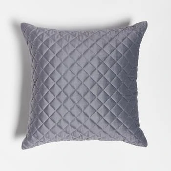 in homeware | ïn home Diamond Quilted Velvet Cushion - Blue,商家Coggles,价格¥50