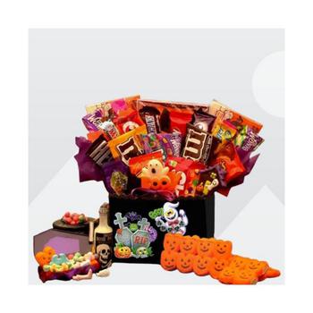 商品GBDS | Spooktacular Sweets Halloween  Gift Box- halloween gift basket - 1 Basket,商家Macy's,价格¥535图片