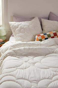 冬装Urban Outfitters, Urban Outfitters | Daisy Puff Organic Cotton Percale Comforter商品图片 额外9.5折, 额外九五折