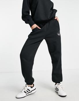 Adidas | adidas Originals Mountain Explorer contrast cuffed joggers in black商品图片,额外9.5折, 额外九五折