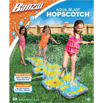 商品Banzai | Aqua Blast Hopscotch Sprinkler Game with No-Slip Surface,商家Macy's,价格¥87图片