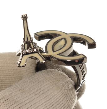 [二手商品] Chanel | Chanel Silver CC Eiffel Tower Earrings商品图片,