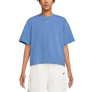 NIKE | Women's   Sportswear Essentials   Boxy T-Shirt 