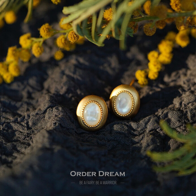 Order Dream | 18K金白贝耳钉商品图片,包邮包税