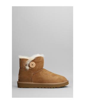 ugg mini, UGG | Mini Bailey Buttonii Low Heels Ankle Boots In Leather Color Suede商品图片 