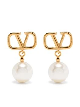 Valentino | Valentino Garavani Vlogo Pearl Pendant Earrings,商家Baltini,价格¥2596
