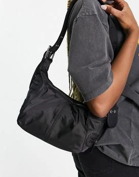 推荐ASOS DESIGN 90s nylon utility shoulder bag in black商品