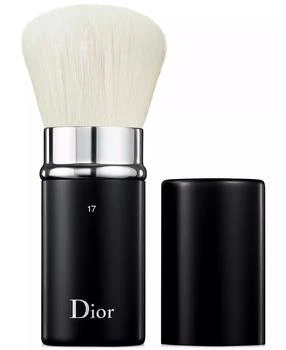 Dior | Backstage Retractable Kabuki Brush N°17,商家Macy's,价格¥394
