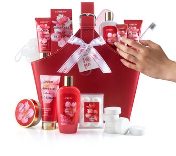 商品Lovery | Japanese Cherry Blossom Deluxe Spa Bag 25-Piece Set,商家Lord & Taylor,价格¥536图片