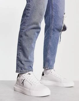推荐Calvin Klein Jeans chunky cupsole trainer in white商品