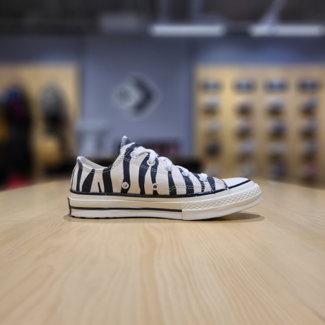 the row帆布鞋, Converse | 【韩国直邮|包邮包税】匡威 CHUNK TAYLOR70 ACAEVE 印花 GRIGNBLICHED ROW 帆布鞋 167811C商品图片 7折×额外9折, 包邮包税, 额外九折