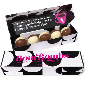 商品Thoughtfully | BomBombs Black and White Hot Chocolate Bombs,商家Premium Outlets,价格¥170图片