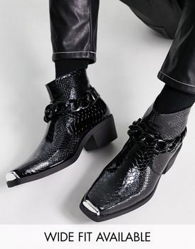 ASOS | ASOS DESIGN cuban chelsea boot in black patent lizard faux leather with black chain商品图片,
