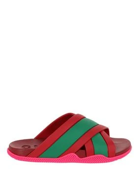 Gucci | Rubber Web Striped Sandals,商家Maison Beyond,价格¥1022