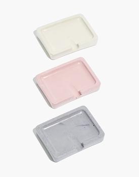 商品Madewell | Awkward Auntie Three-Pack Cement Soap Dishes,商家Madewell,价格¥302图片