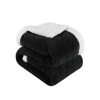 Superior | Jacquard Lattice Reversible Fleece Plush Sherpa Blanket,商家Macy's,价格¥372