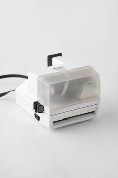 Polaroid品牌, 商品Polaroid 600 Glow-In-The-Dark Instant Camera Refurbished By Retrospekt, 价格¥883图片
