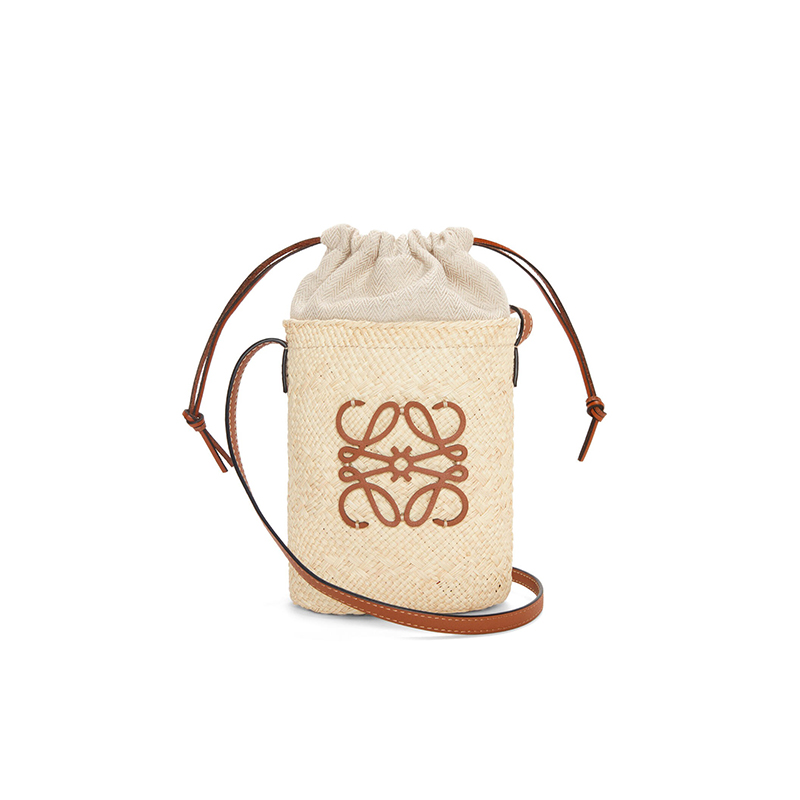 商品Loewe | 【现货】罗意威 23春夏 新进女士自然色/棕褐色棕榈叶/小牛皮手拿包/编织包 C630G35X05-2435,商家VP FRANCE,价格¥4220图片