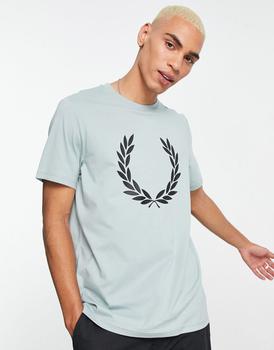 Fred Perry | Fred Perry large laurel wreath print t-shirt in blue商品图片,