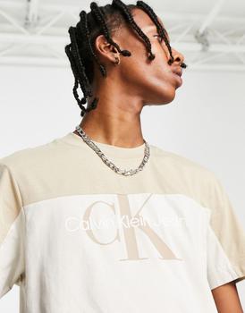 Calvin Klein | Calvin Klein Jeans blocking capsule relaxed fit t-shirt in stone exclusive to ASOS商品图片,8.5折×额外9.5折, 额外九五折