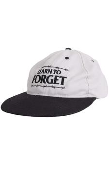 推荐Torn Up Snap-Back Hat商品