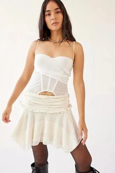 推荐UO Lace Asymmetrical Mini Skirt商品