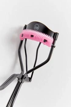 J.Cat Beauty | J.Cat Beauty Curl + Lift-Up Eyelash Comb Curler,商家Urban Outfitters,价格¥30