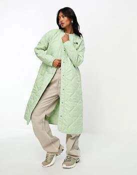 推荐The North Face Ampato long quilted liner jacket in sage green Exclusive at ASOS商品