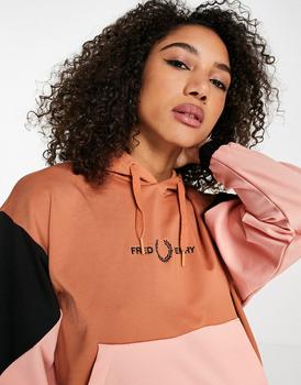 推荐Fred Perry colour block hoodie co-ord in orange商品