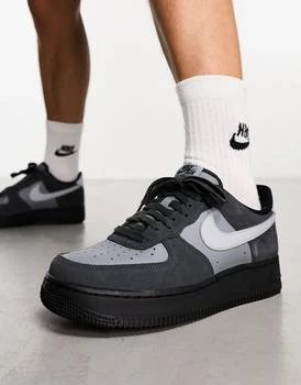 推荐Nike Air Force 1  LV8 trainers grey and black商品