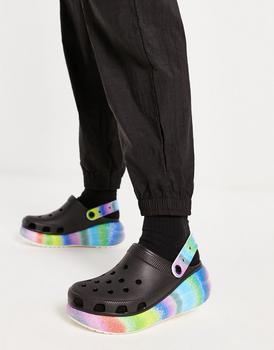 推荐Crocs classic crush clogs in spray dye商品