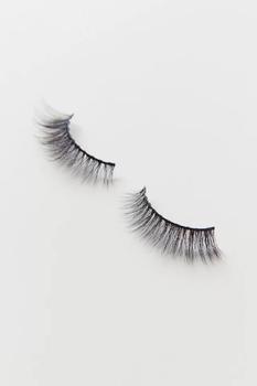 商品Doe Lashes | Doe Lashes Neo Magnetic Lashes,商家Urban Outfitters,价格¥191图片
