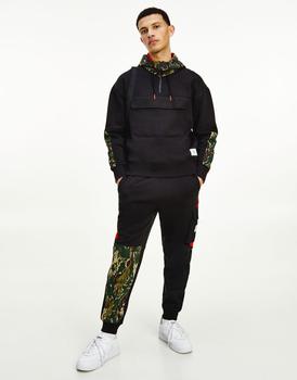 Tommy Hilfiger | Tommy Jeans colourblock camo print hoodie in black商品图片,6折