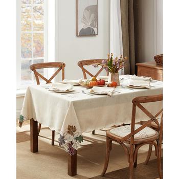 商品Elrene | Happy Fall Leaves Cutwork Fabric Tablecloth,商家Macy's,价格¥262图片